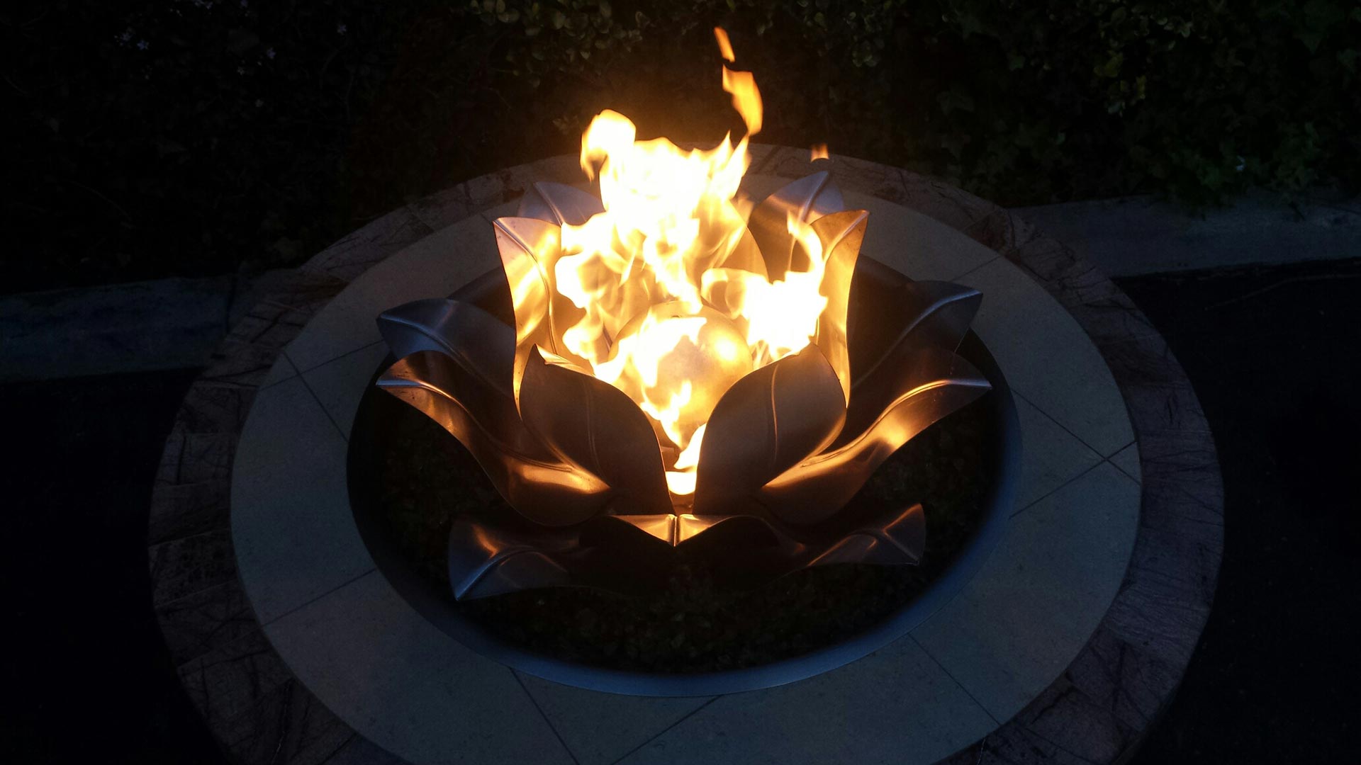 Fireplaces-Plus-Outdoor-Ornaments-OPT-LF